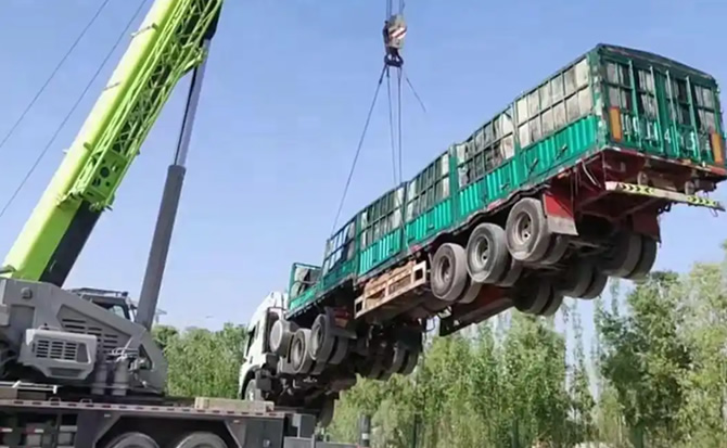 当雄道路脱困救援案例
